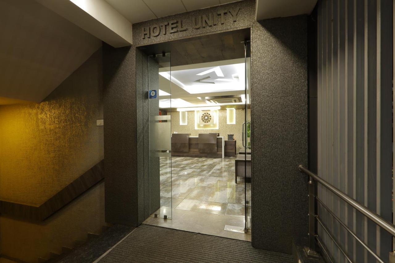 Hotel Unity أحمد أباد المظهر الخارجي الصورة